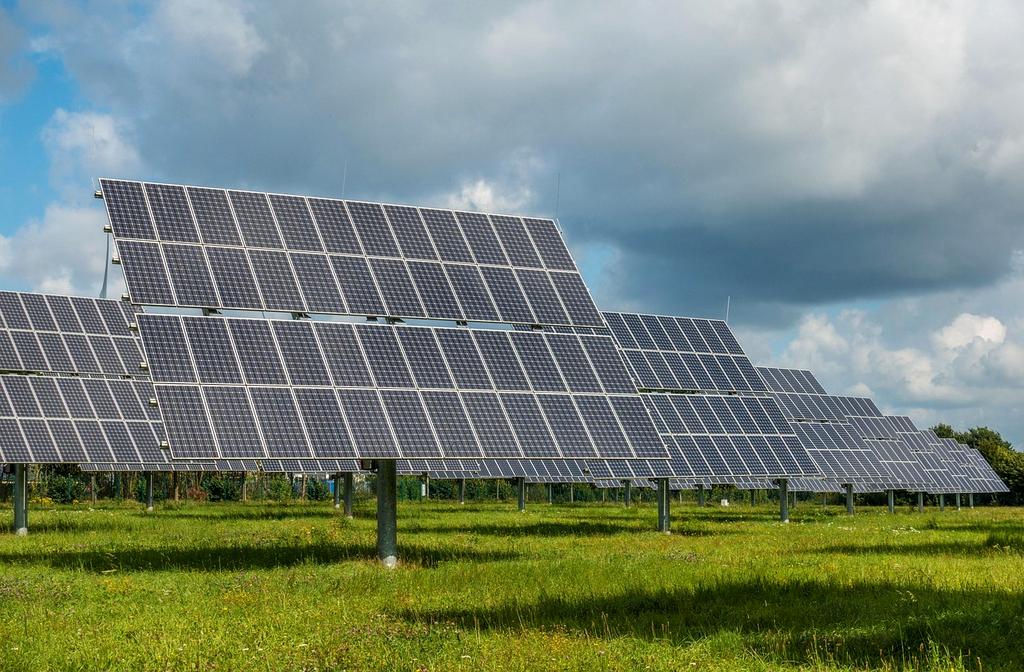 Tidal energy system capturing ocean wave power